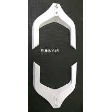 SUNNY, 82, EKRAN, TV, MASA, ÜSTÜ, AYAK